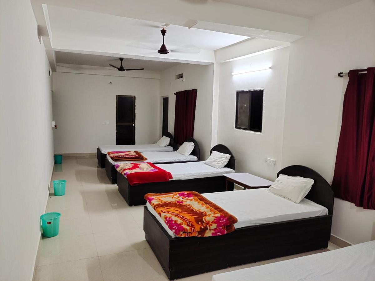 Gaurav Guest House Bodh Gaya Exterior foto