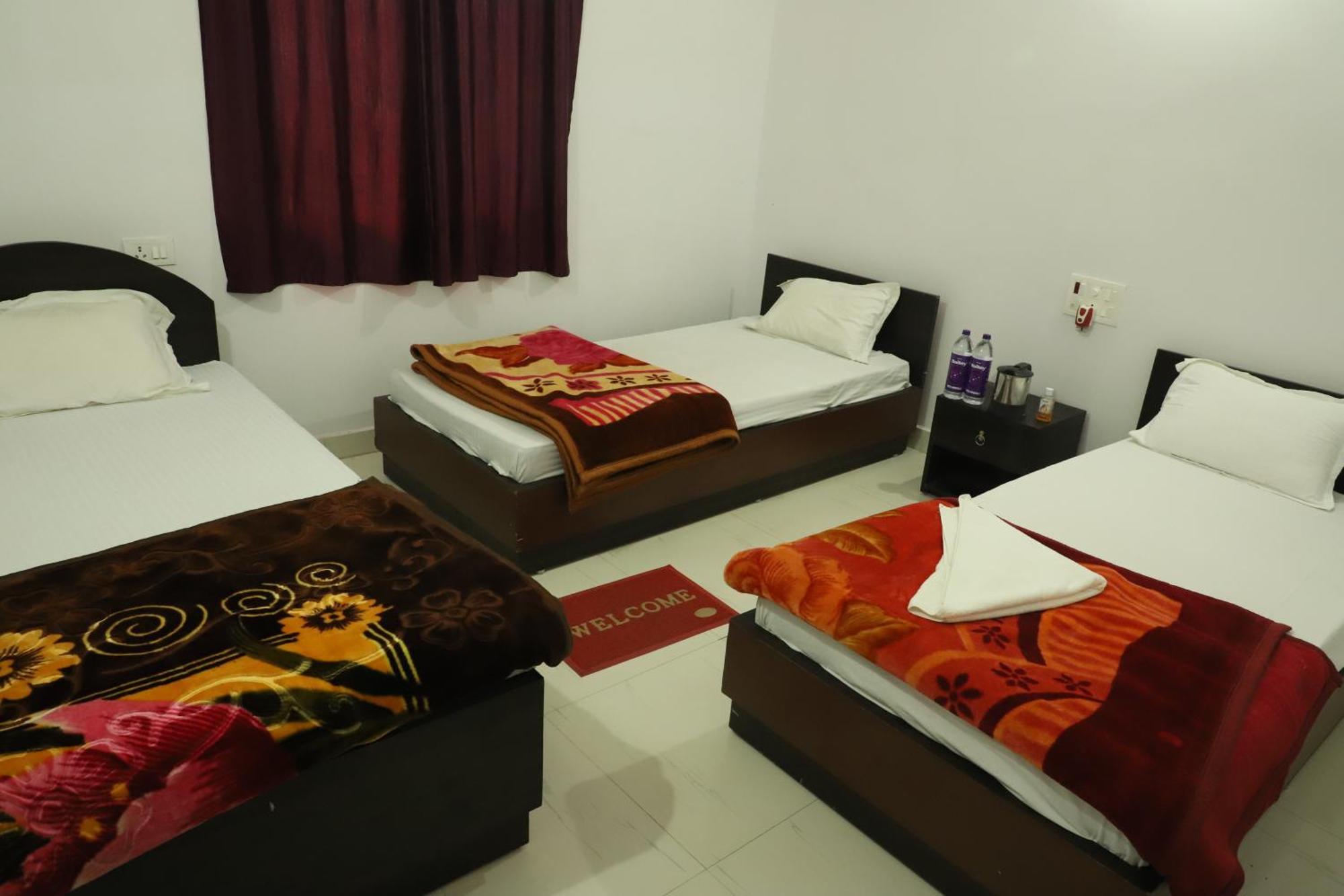 Gaurav Guest House Bodh Gaya Quarto foto
